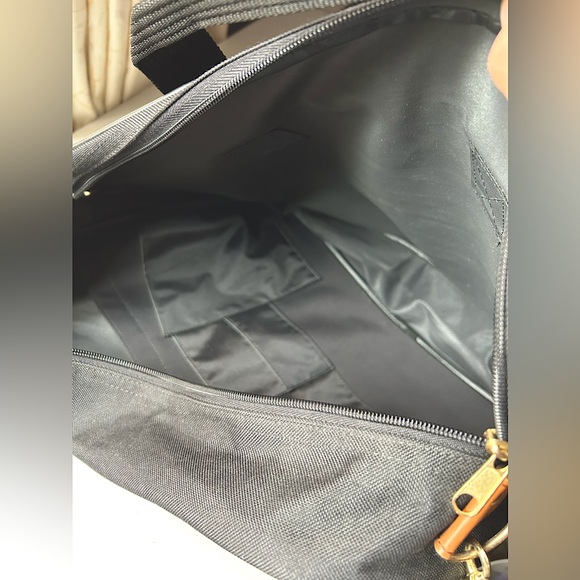 EUC messenger tote with adjustable shoulder strap black and handles - Picture 7 of 7